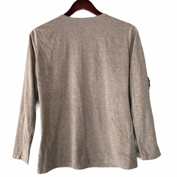 Aston Martin Long Sleeve Graphic T-Shirt - Picture 3 of 3